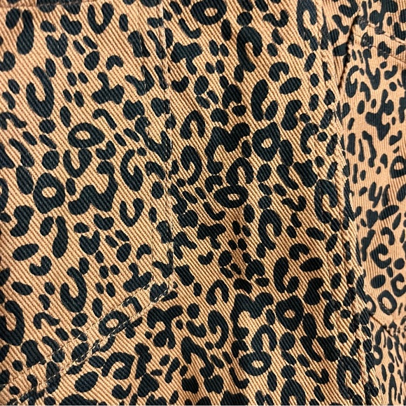 Leopard overalls dress by Forever 21 is NWT. Size Large - Picture 13 of 13